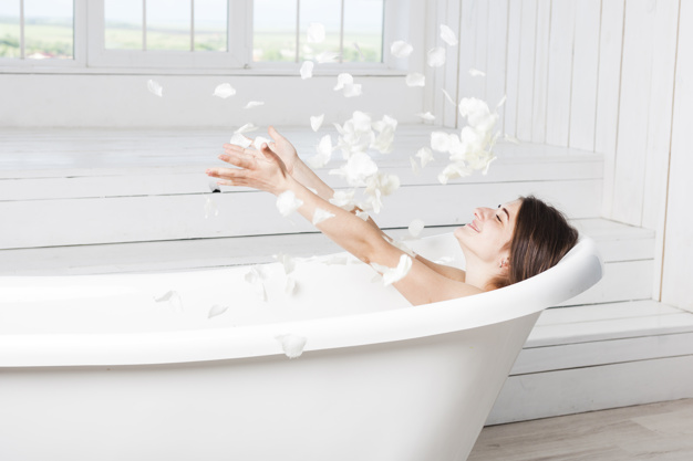 Qual é a temperatura ideal do seu banho, para não danificar a pele?