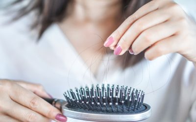 Desequilíbrio hormonal e a queda de cabelo: o que fazer?