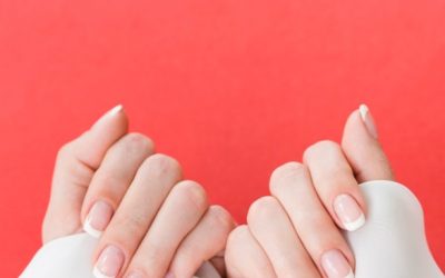 Como surgiu a moda das unhas francesas na Sociedade