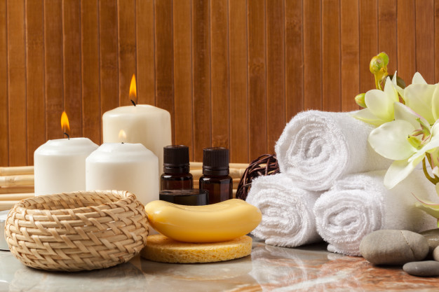 Os benefícios da “candle massage”