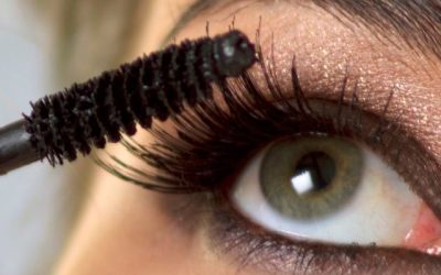 Fica a saber as diferenças do rímel à prova d’água ou lavável